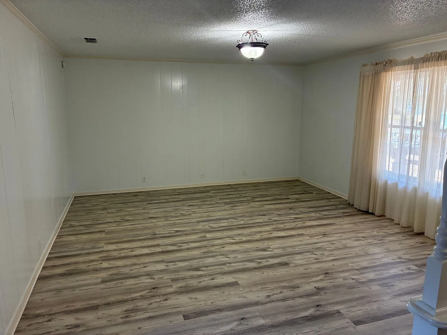 414 Walnut — Photo 2