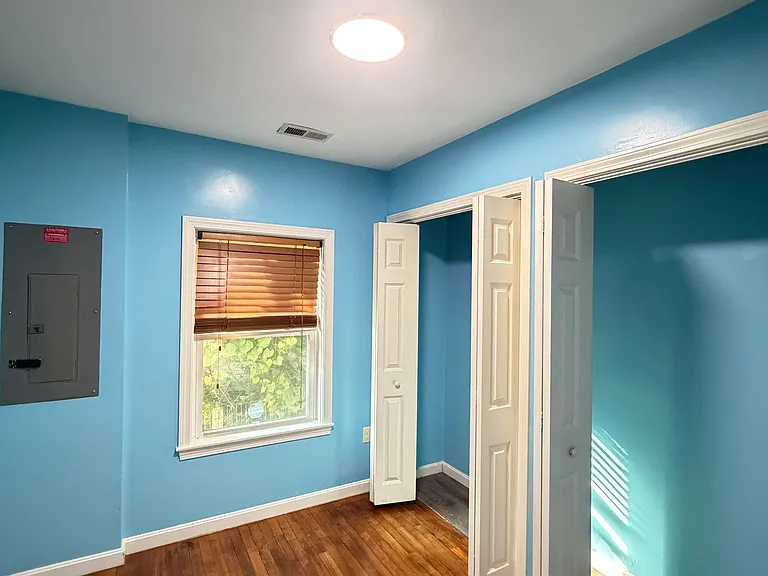18 Edinboro Ave — Photo 6