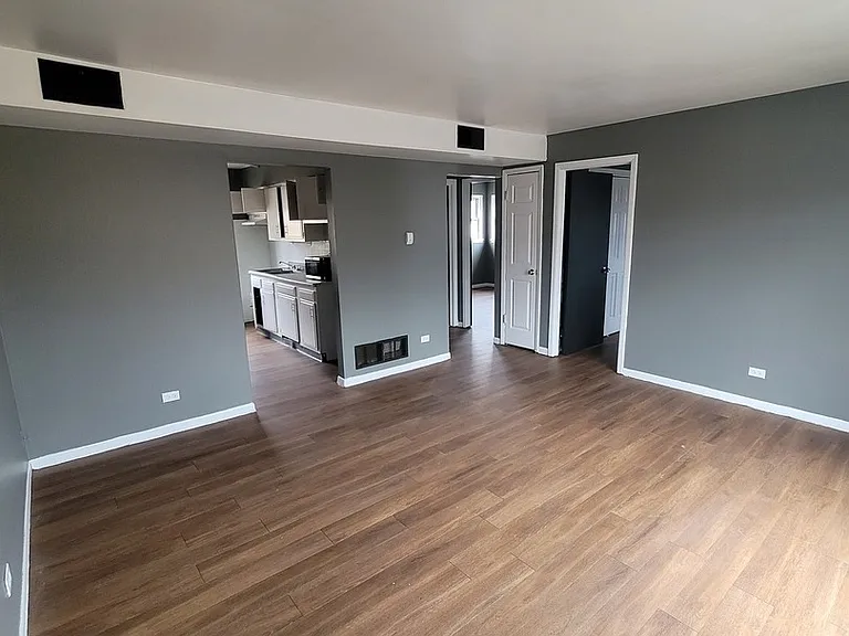 14521 S Richmond Ave #1 — Photo 8