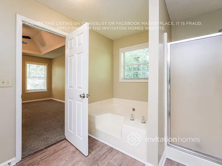 2875 Cove Crossing Dr — Photo 12