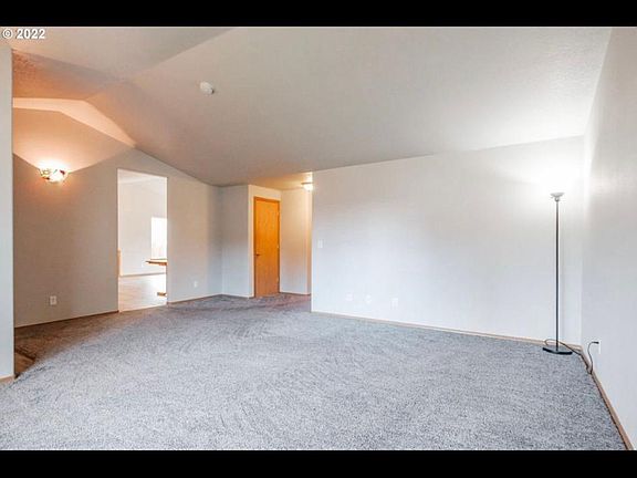 4th image of 5188 Perry St NE