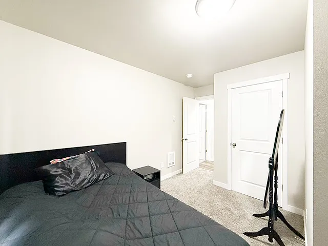 1261 NE Larson Blvd — Photo 25