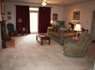 202 Lakewood Dr, Dyersburg, TN 38024