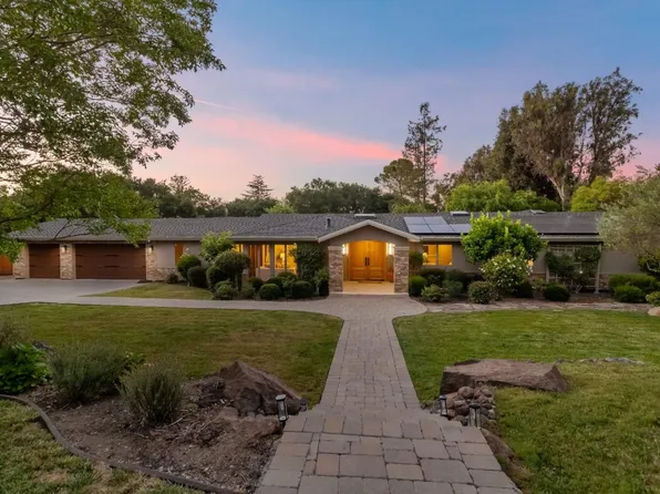26485 Saint Francis Rd, Los Altos Hills, CA 94022
