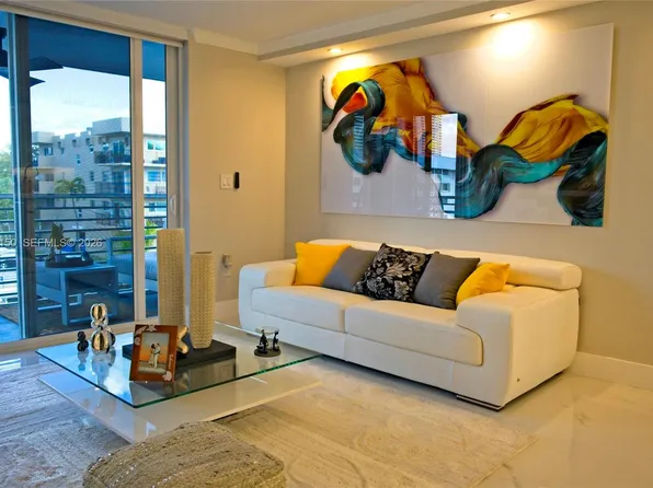 3849 NE 169th St APT 302, North Miami Beach, FL 33160