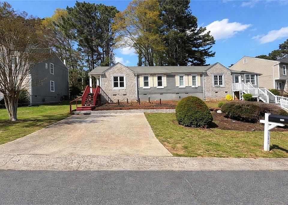 1st image of 340 Red Oak Run SW