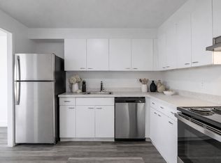 Carlyle Tower Apartments - Southfield, MI, Southfield, MI 48075