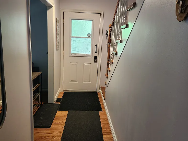 21 Ivy Ln — Photo 3