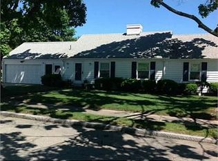 64 Padelford Ave, Riverside, RI 02915