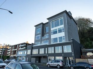 17 Harbor Ave SW #403, Seattle, WA 98126