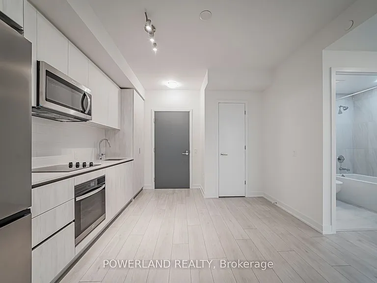 5858 Yonge St #2423 — Photo 19