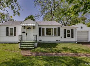 906 E Columbia St, Farmington, MO 63640