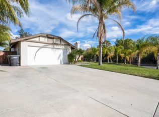 19086 Reindeer Dr, Lake Elsinore, CA 92530