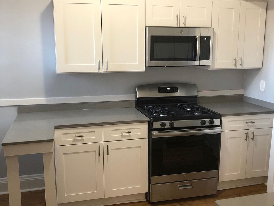 1st image of 1388 Hall Ave #6