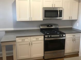 1388 Hall Ave #6, Lakewood, OH 44107
