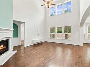 3020 Rocky Canyon Dr, Pearland, TX 77584