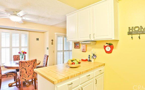 5th image of 802 E Laurel Oak Dr