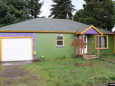 208 SW Rainbow Ave, Dallas, OR, 97338