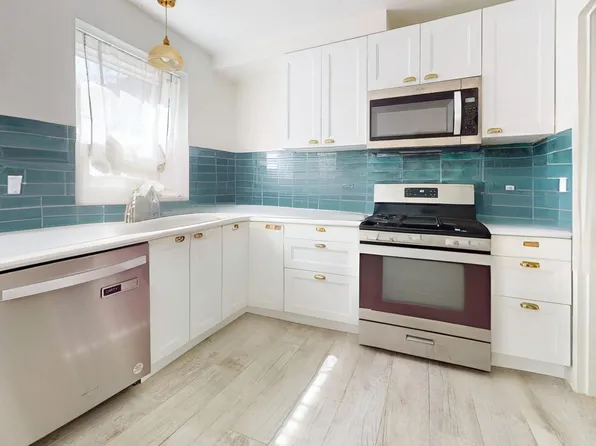 465 Arborway APT 13, Boston, MA 02130