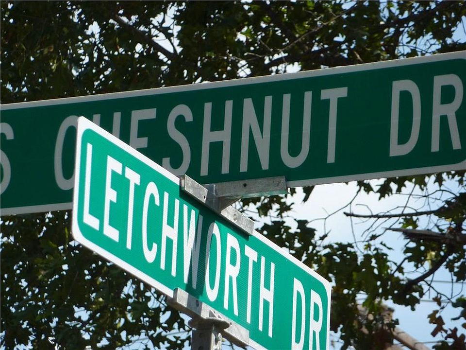 1st image of Cheshnut Dr
