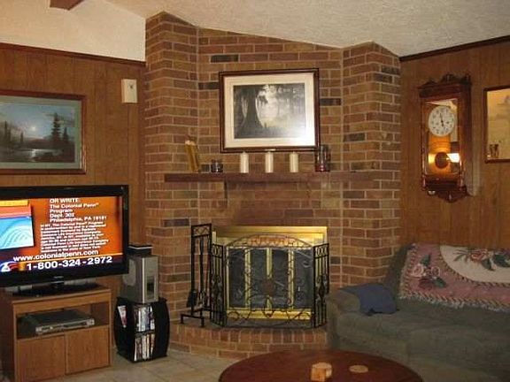 4th image of 1021 S 36th St