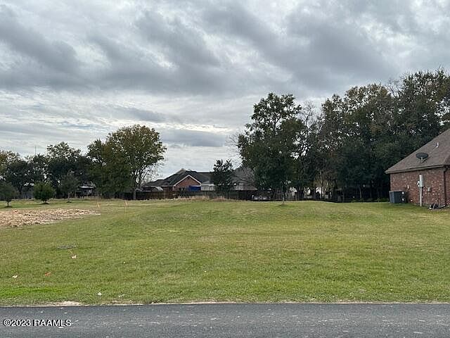1st image of 111 Wind Haven Ln