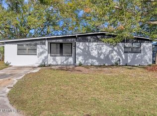 7821 Cezanne Dr N, Jacksonville, FL 32221