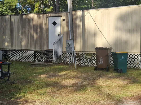 2010 Brasher Rd #B, Biloxi, MS 39532