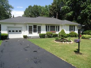 22 El Rancho Dr, Rochester, NY 14616