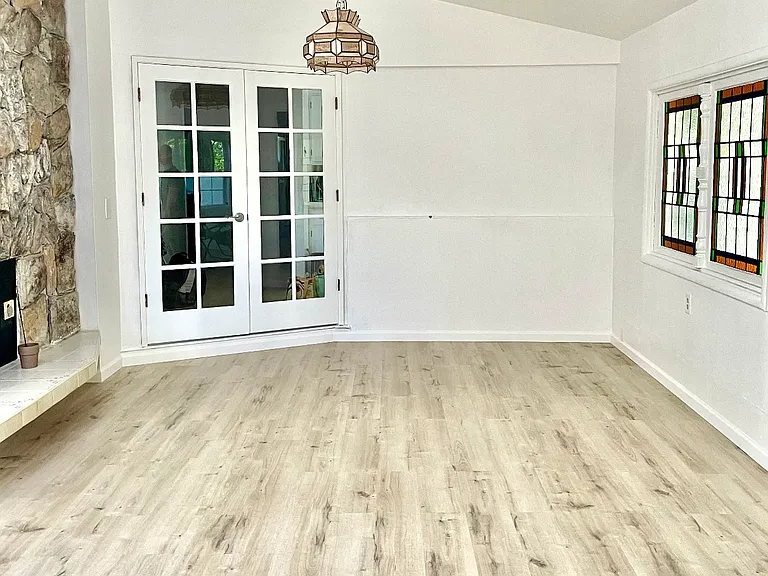 13675 Johnson Ter — Photo 4