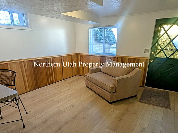 5th image of 3619 Van Buren Ave