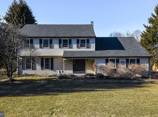 337 Sandy Knoll Dr, Doylestown, PA 18901