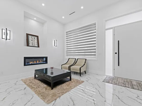 10626 124a St, Surrey, BC V3V 4W9