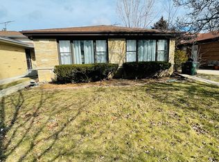 3830 W Estes Ave, Lincolnwood, IL 60712