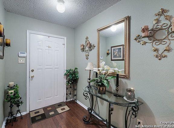 4th image of 8122 Cheryl Meadow Dr