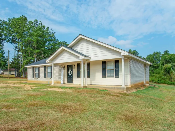 195 Graves Keys Rd, Bassfield, MS 39421