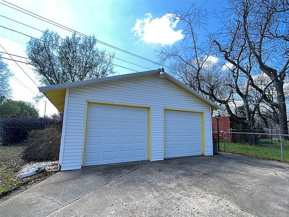 5th image of 1647 E Okmulgee Ave