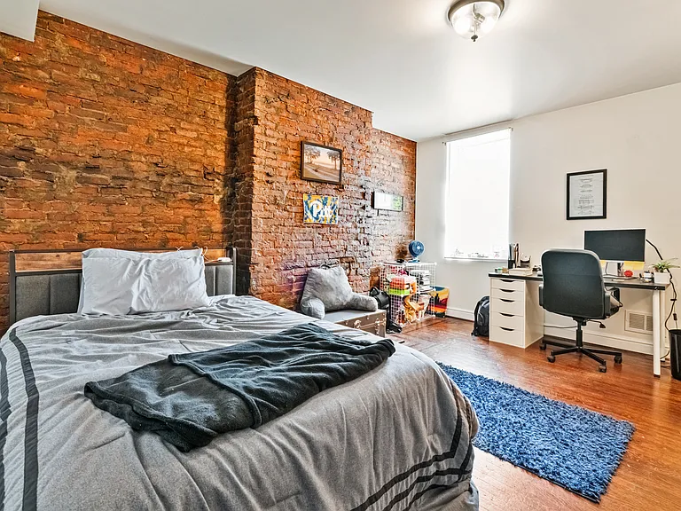 2128 E Carson St #B — Photo 11