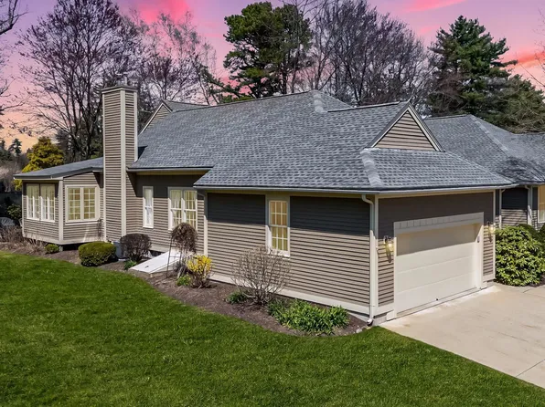 47 St Andrews Drive, Bedford, NH 03110