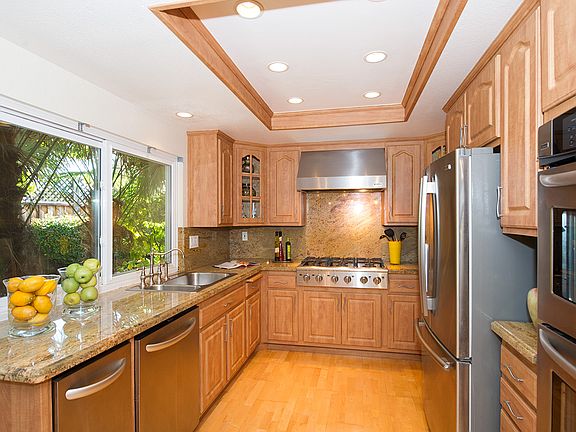 5th image of 105 Vailwood Pl