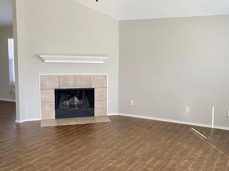 1006 Stockton Dr — Photo 8