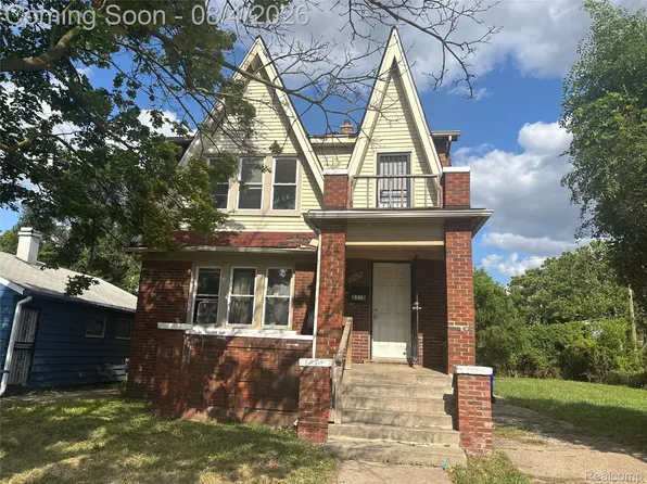 8210 Decatur St, Detroit, MI 48228