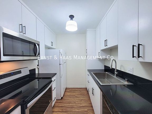 4th image of 3565 Linden Ave Unit 143