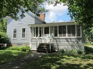 108 S River St, Dundee, IL 60118