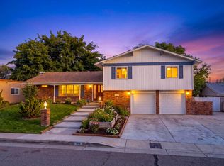 7908 Sierra Azul Ave NE, Albuquerque, NM 87110