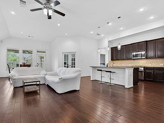 4th image of 6006 Hedgepark Dr
