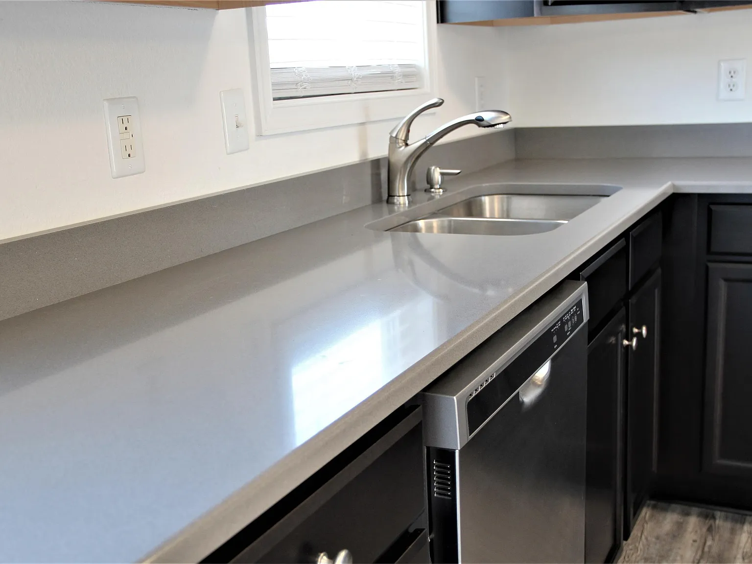 1306 Jessica Street - 1 — Photo 3