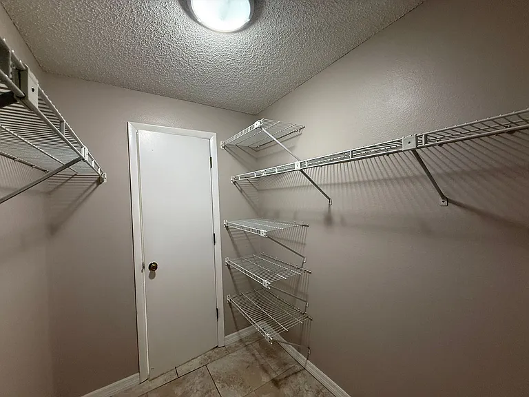 7733 Atherton Ave — Photo 15