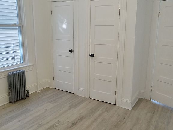 5th image of 104 Oliver Ave #3