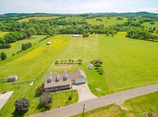690 Beard Rd, Strawberry Plains, TN 37871